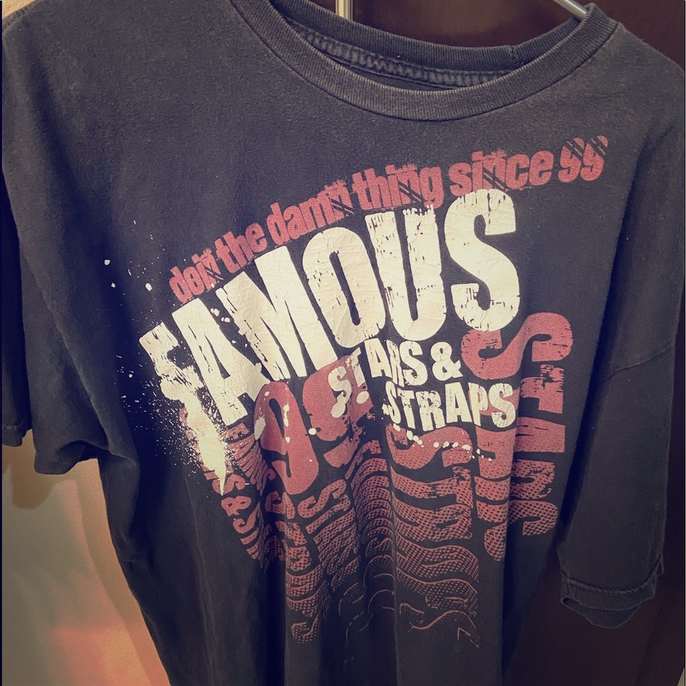 FAMOUS SAS BY Travis Barker Tee-Black/Red